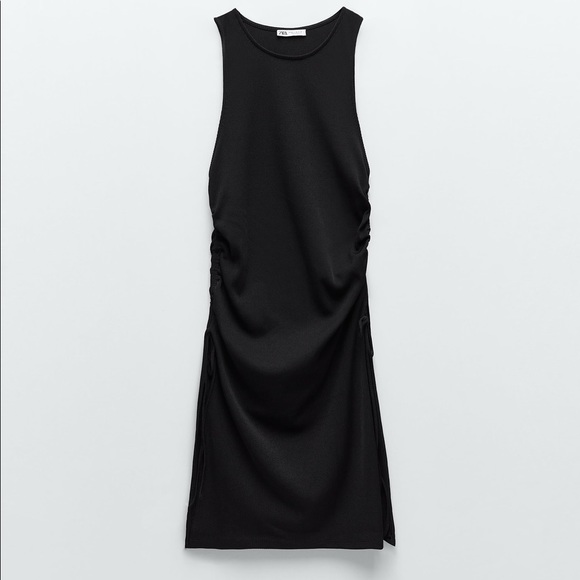 Zara Tops - Zara ribbed side slit black tunic